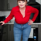 Lady Ava in 'Ravishing Red'