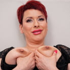 Lisa Pinelli in 'This Busty Babe'