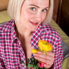 Nata in 'Bed Of Roses'