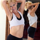 Skowshi in 'Sexy Workout'