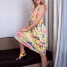 Sunshine in 'Show Me More'